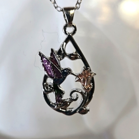 Hummingbird Necklace Set w Earings - Picture 3 of 3